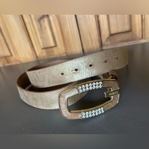 NWOT GUESS Leather Belt
